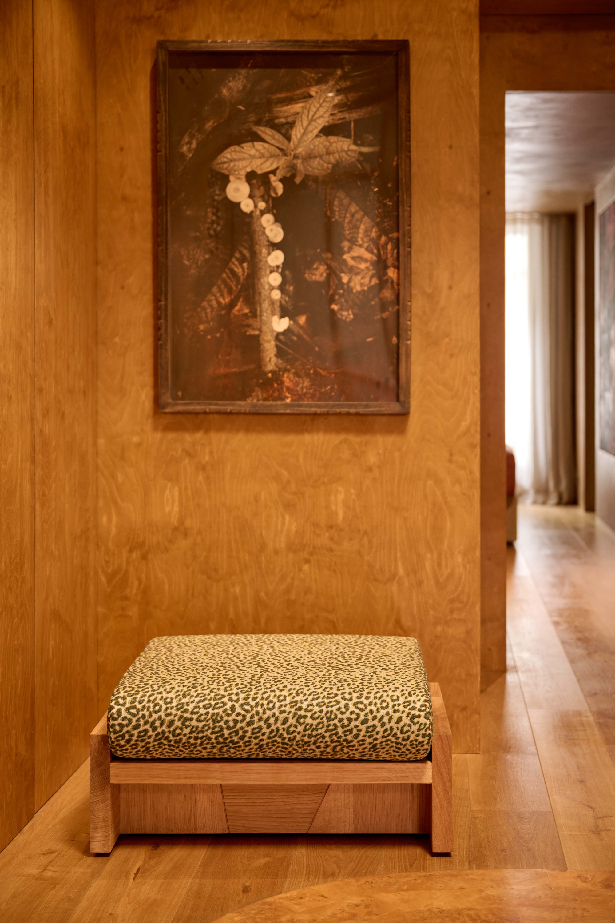 Ottoman Marmo Spirito 3248-04 FÉLINE col. Bronze.