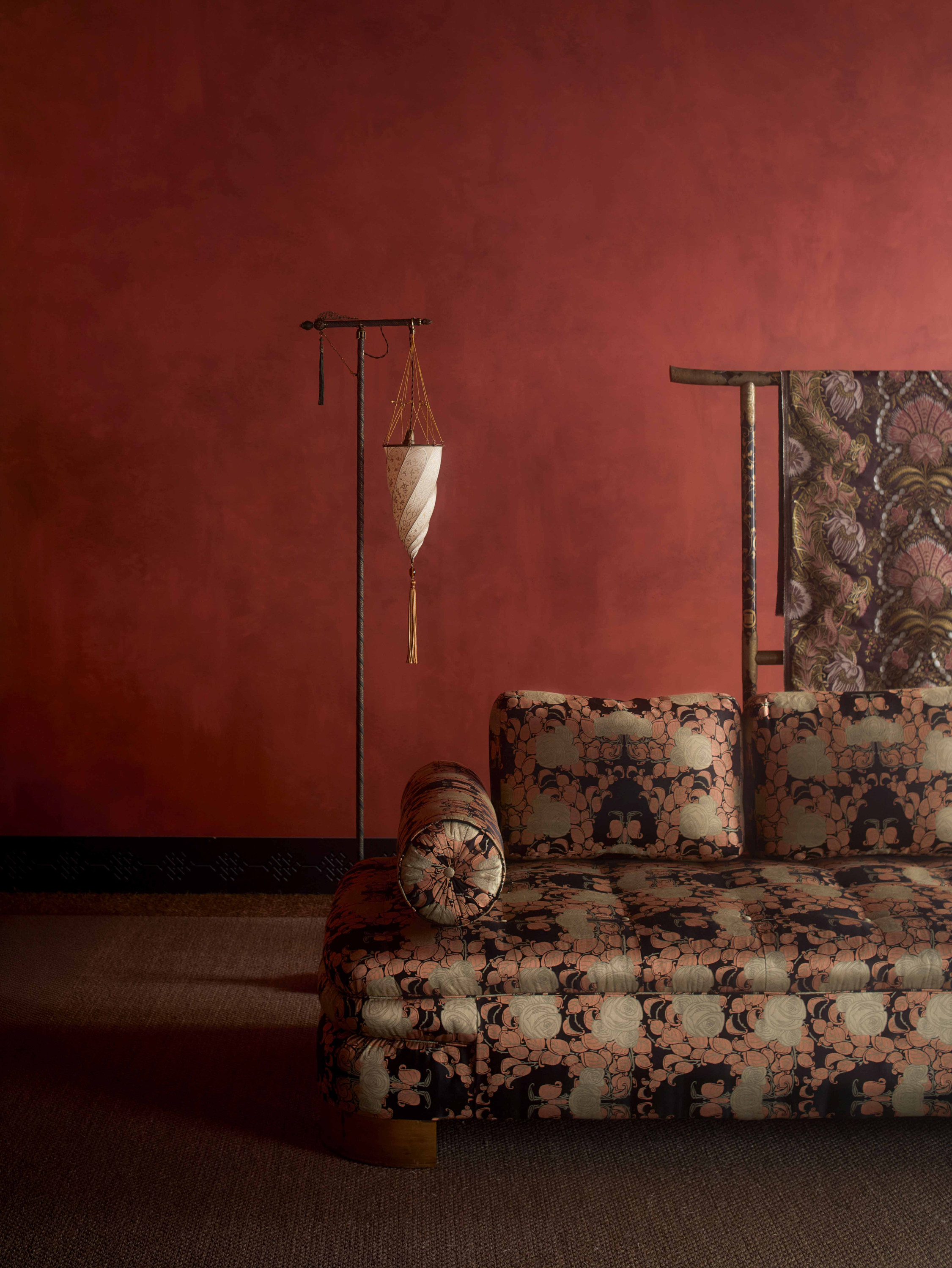 Scénographie : Edgar Jayet | Crédit photo : PierreDoucet | Partenaire mobilier : Galerie Vauclair