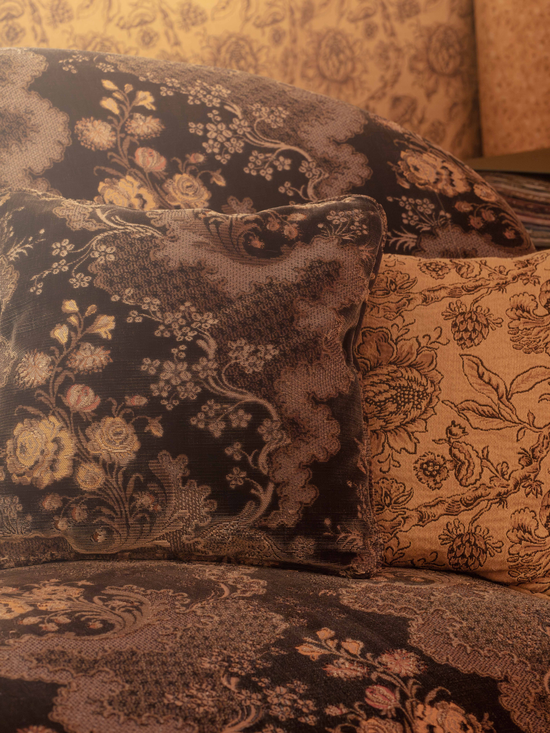 Scénographie : Edgar Jayet | Crédit photo : PierreDoucet | Partenaire mobilier : Galerie Vauclair