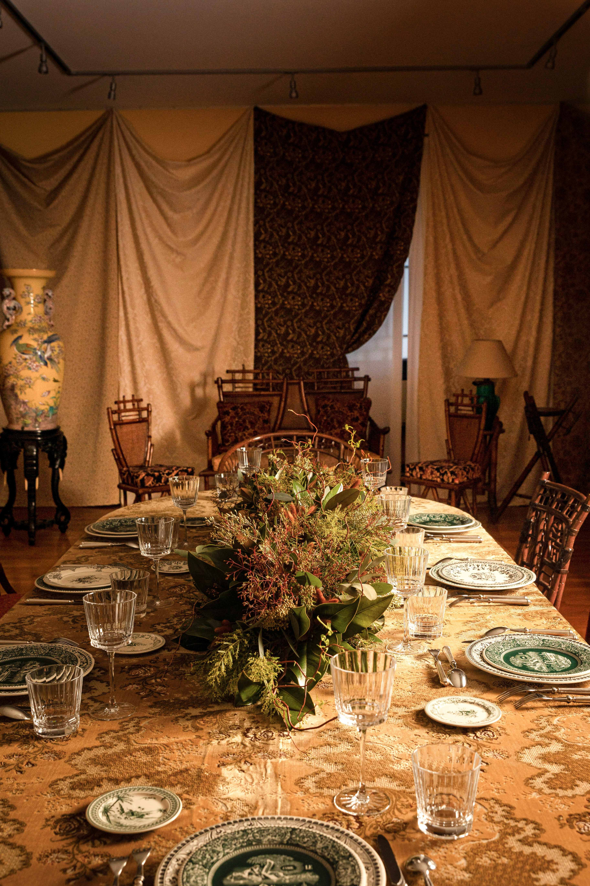 Scénographie : Edgar Jayet | Crédit photo : ArthurMinot | Partenaire mobilier : Galerie Vauclair