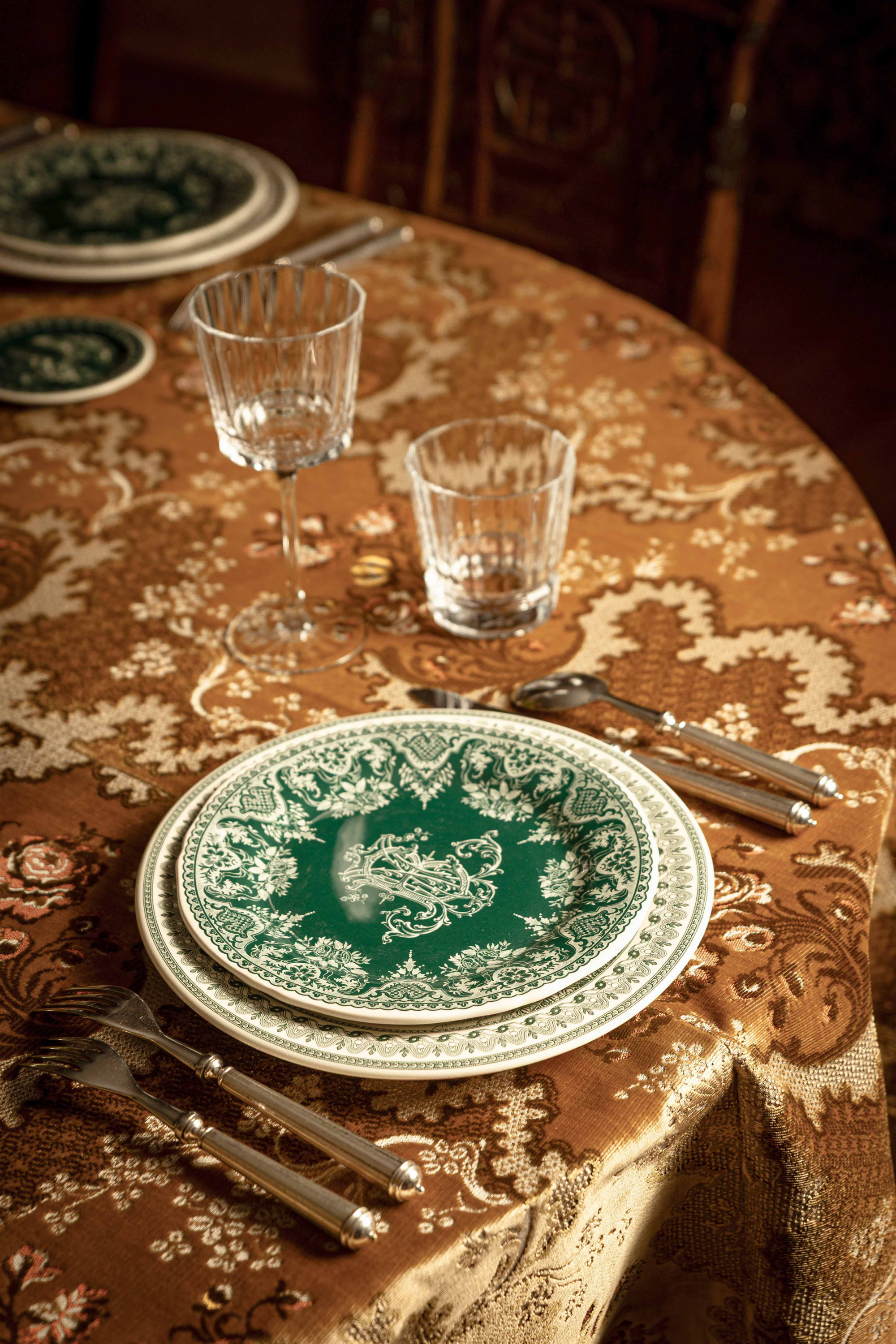 Scénographie : Edgar Jayet | Crédit photo : ArthurMinot | Partenaire mobilier : Galerie Vauclair