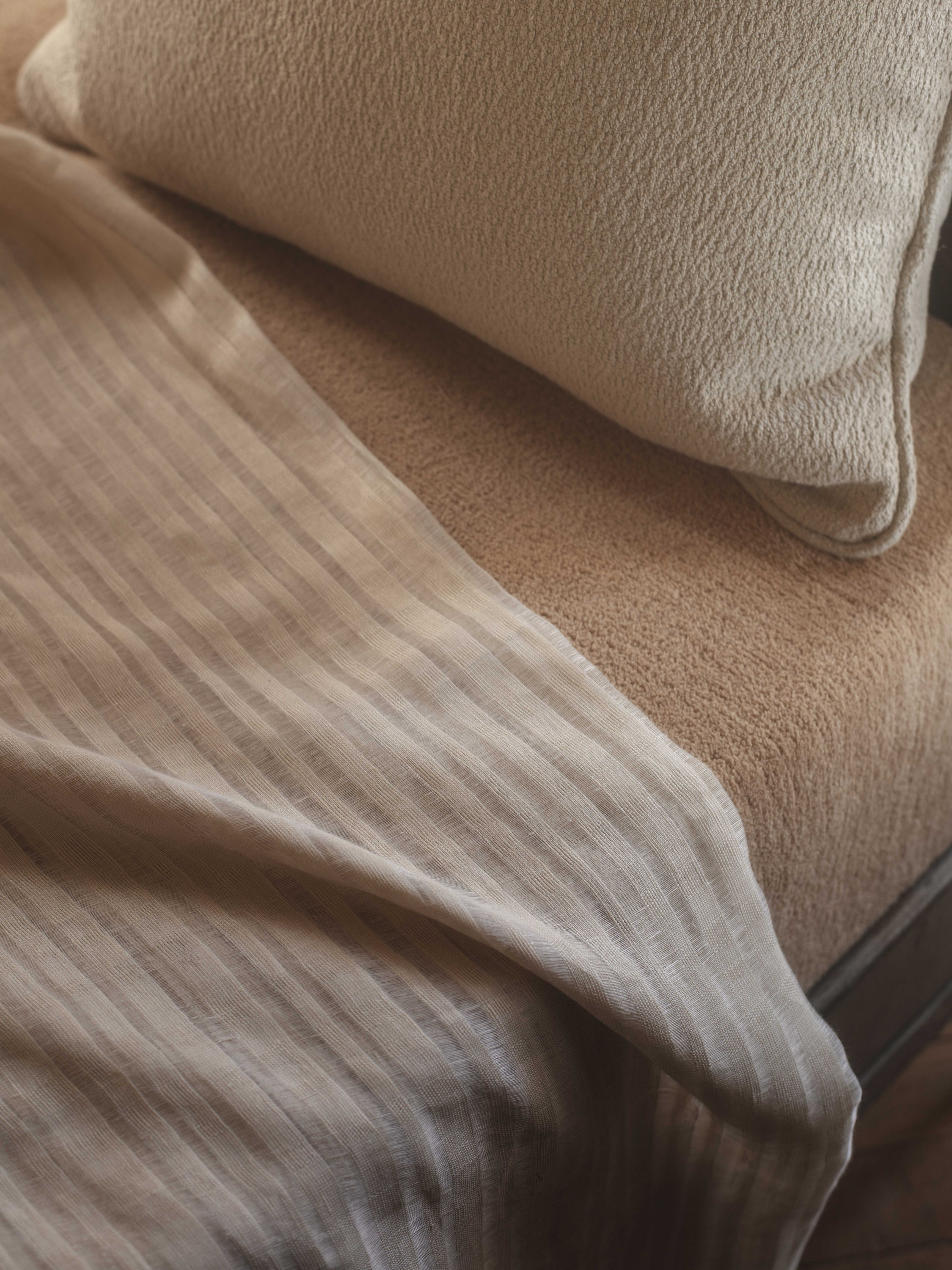 Scénographie : Edgar Jayet | Crédit photo : PierreDoucet | Partenaire mobilier : Galerie Vauclair