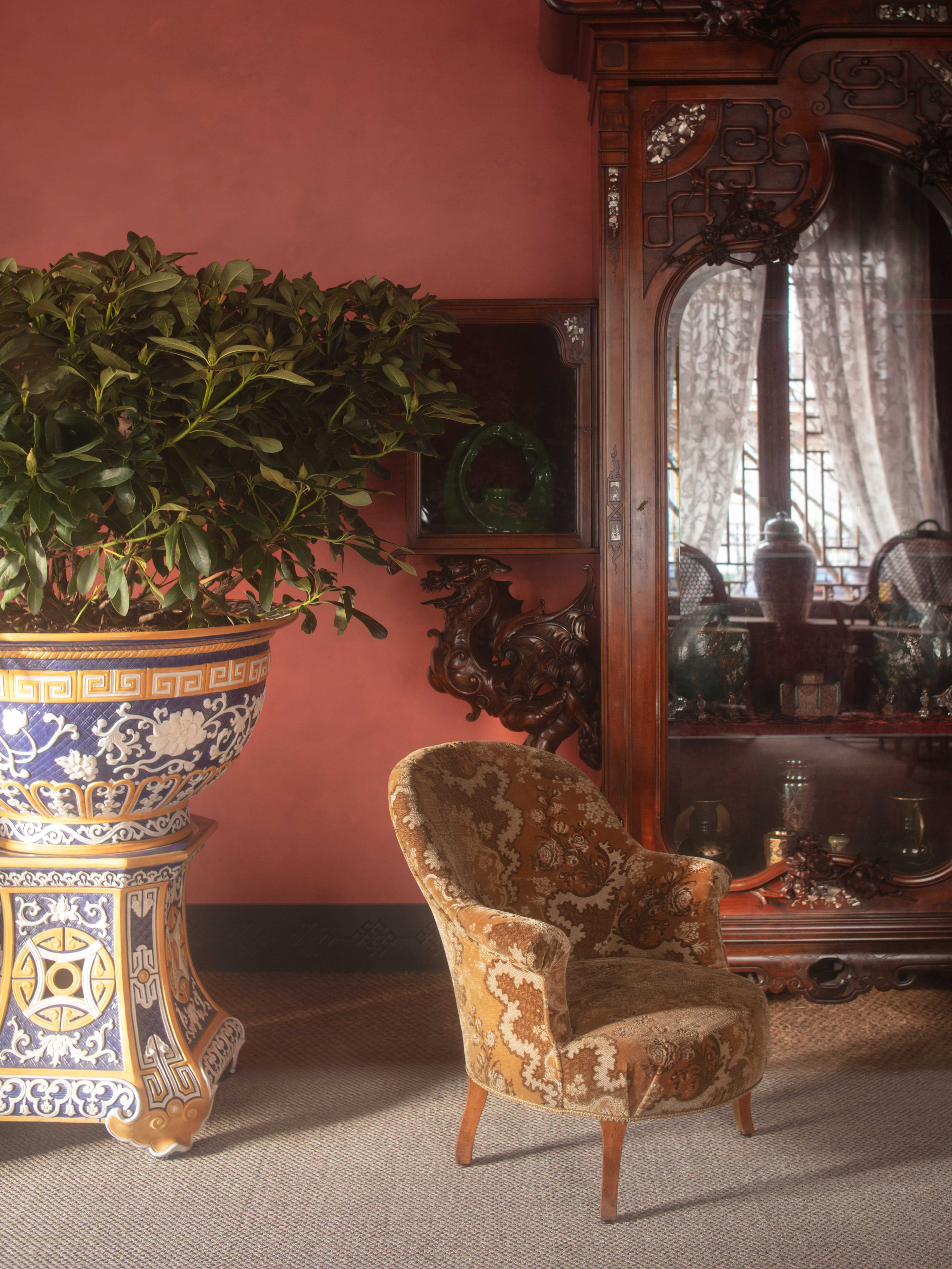 Scénographie : Edgar Jayet | Crédit photo : PierreDoucet | Partenaire mobilier : Galerie Vauclair